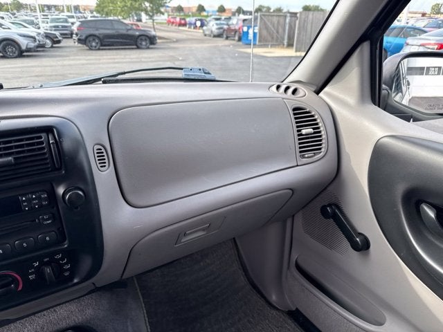 1997 Mazda Mazda B2300 SE
