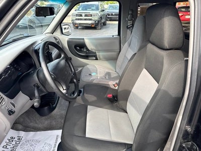 1997 Mazda Mazda B2300 SE
