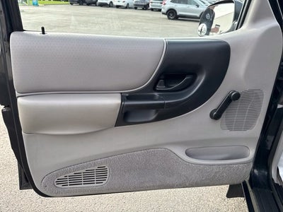 1997 Mazda Mazda B2300 SE