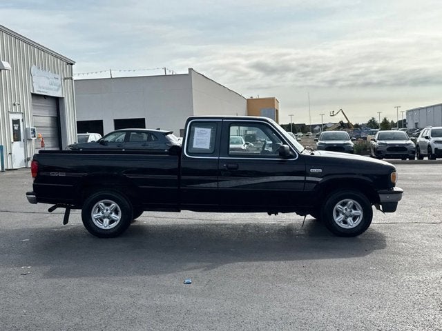 1997 Mazda Mazda B2300 SE
