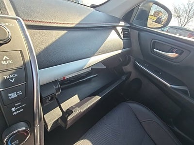 2017 Toyota Camry SE