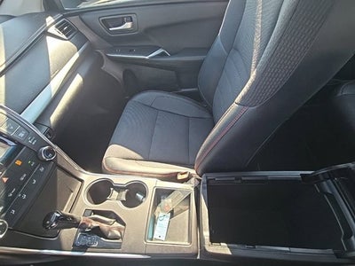 2017 Toyota Camry SE