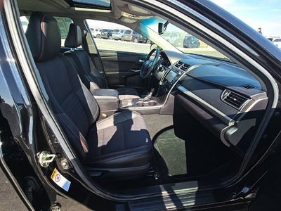 2017 Toyota Camry SE