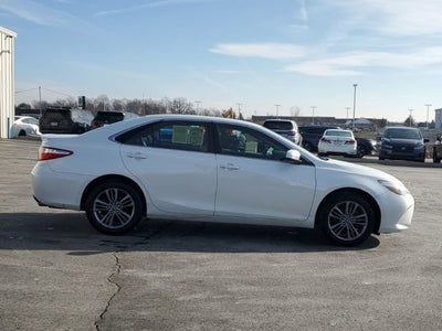 2017 Toyota Camry SE