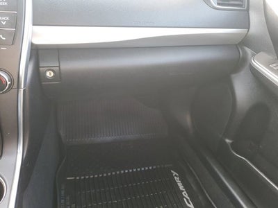 2017 Toyota Camry SE