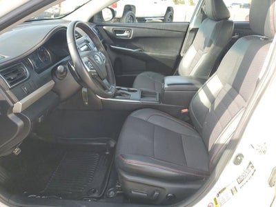 2017 Toyota Camry SE