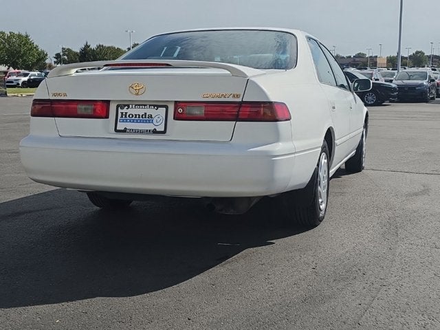 1999 Toyota Camry LE