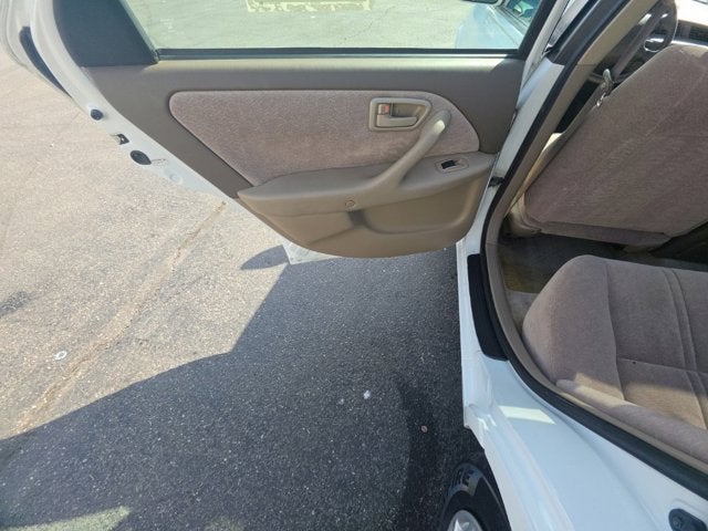 1999 Toyota Camry LE
