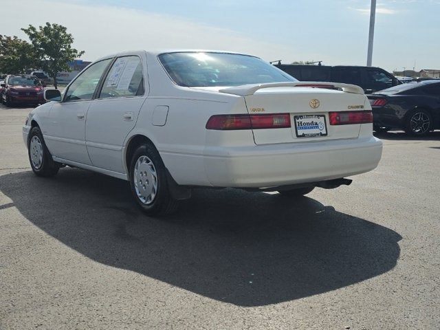 1999 Toyota Camry LE