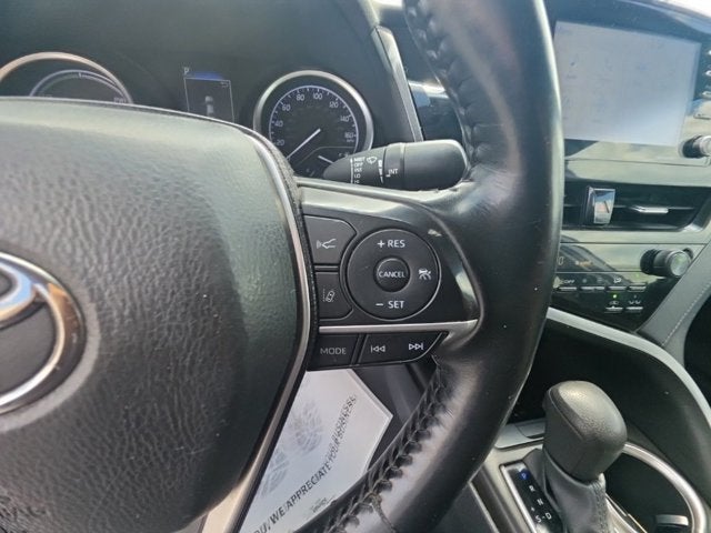 2022 Toyota Camry Hybrid LE