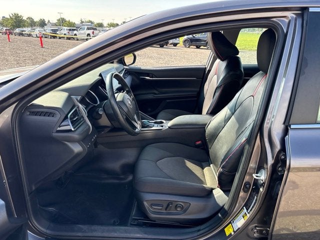 2022 Toyota Camry Hybrid LE