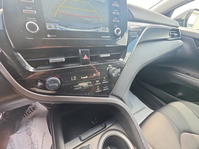 2022 Toyota Camry Hybrid LE