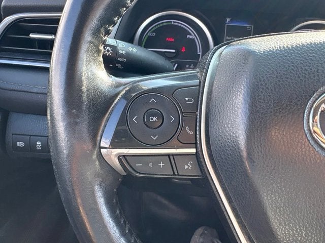 2022 Toyota Camry Hybrid LE