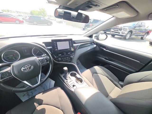 2022 Toyota Camry Hybrid LE