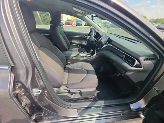 2022 Toyota Camry Hybrid LE