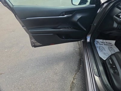 2022 Toyota Camry Hybrid LE