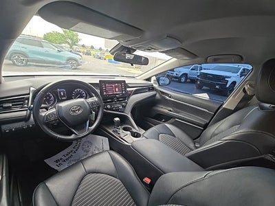 2022 Toyota Camry SE