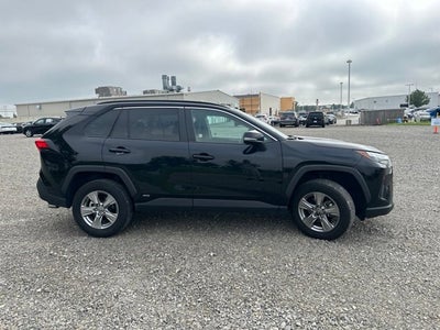 2025 Toyota RAV4 Hybrid XLE