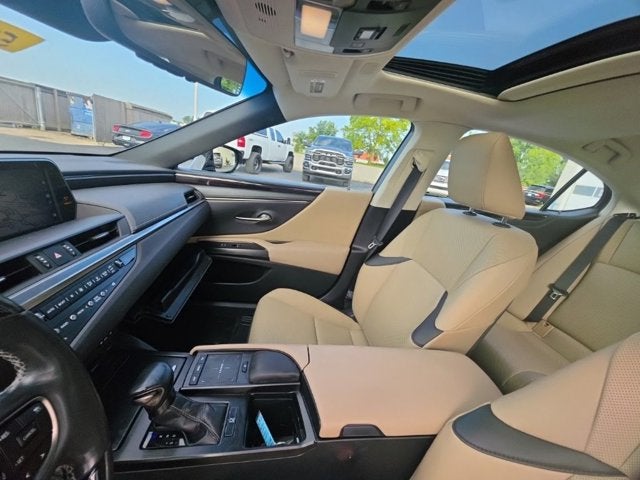 2021 Lexus ES 250