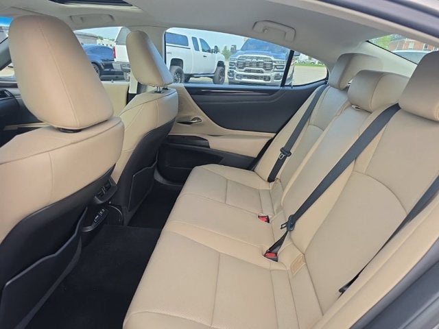 2021 Lexus ES 250