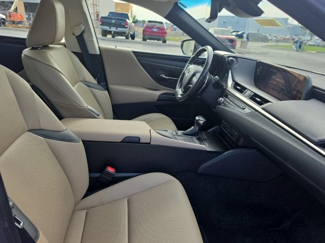2021 Lexus ES 250