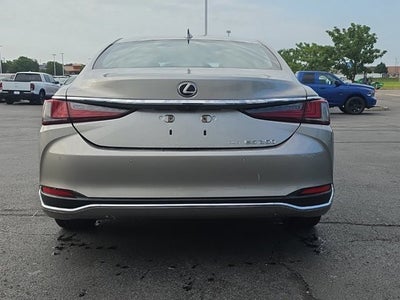 2021 Lexus ES 250