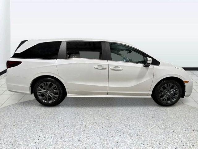 2026 Honda Odyssey Touring Auto