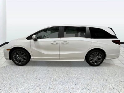 2026 Honda Odyssey Touring Auto