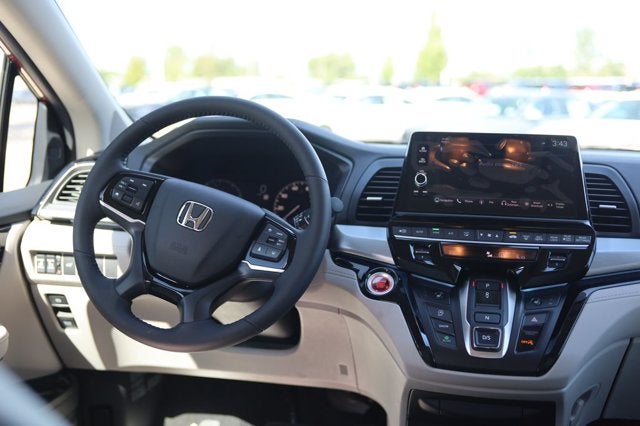 2026 Honda Odyssey Touring Auto