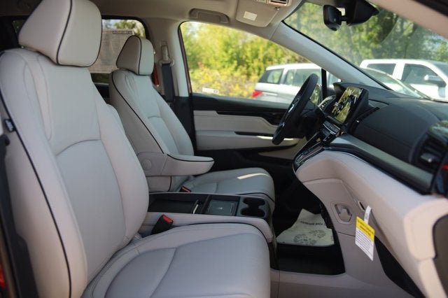 2026 Honda Odyssey Touring Auto