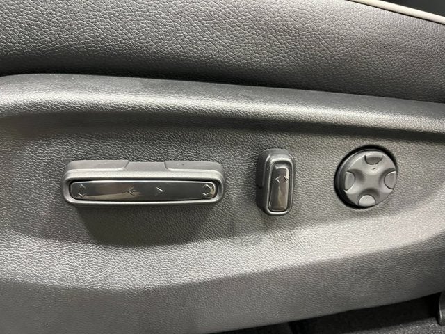2027 Honda Odyssey Touring Auto