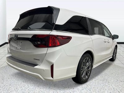 2027 Honda Odyssey Touring Auto