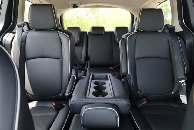 2027 Honda Odyssey Touring Auto