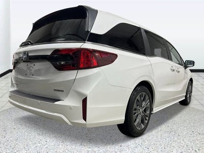 2026 Honda Odyssey Touring Auto