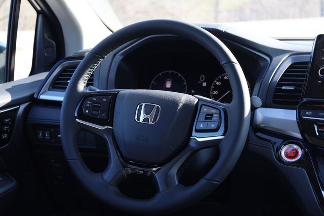 2026 Honda Odyssey Touring Auto