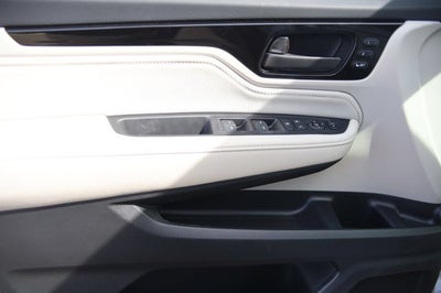 2027 Honda Odyssey Touring Auto