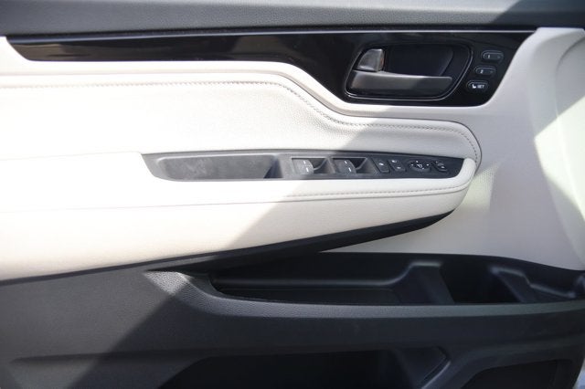 2027 Honda Odyssey Touring Auto