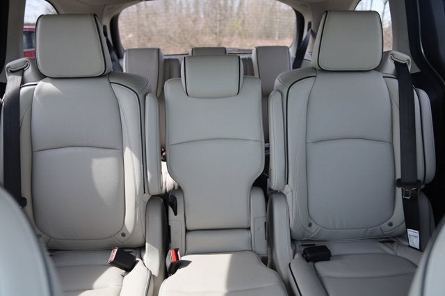 2027 Honda Odyssey Touring Auto