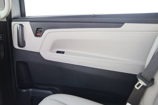 2027 Honda Odyssey Touring Auto