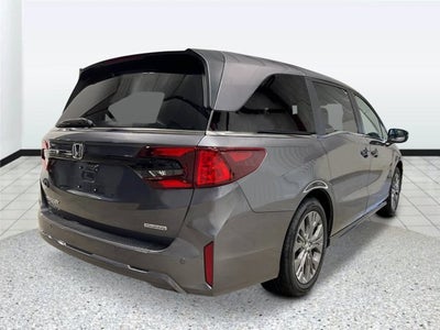 2027 Honda Odyssey Touring Auto