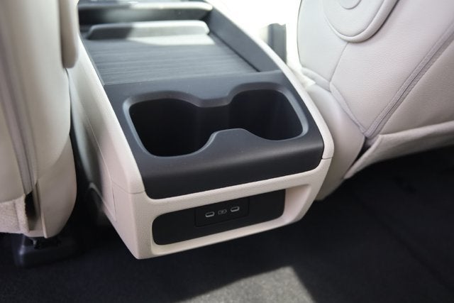 2027 Honda Odyssey Touring Auto