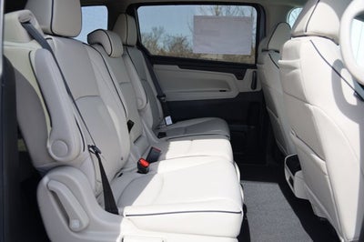 2027 Honda Odyssey Touring Auto