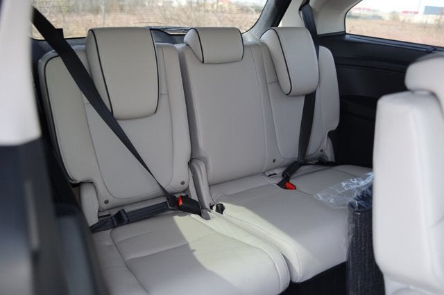 2027 Honda Odyssey Touring Auto