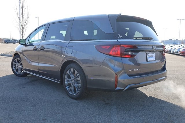 2027 Honda Odyssey Touring Auto