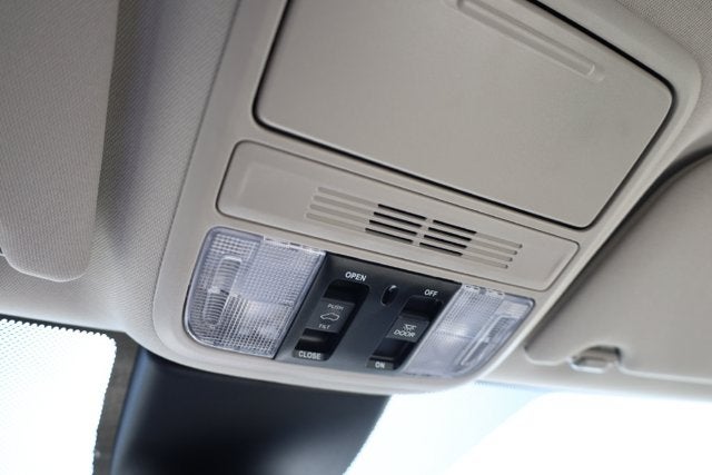 2027 Honda Odyssey Touring Auto