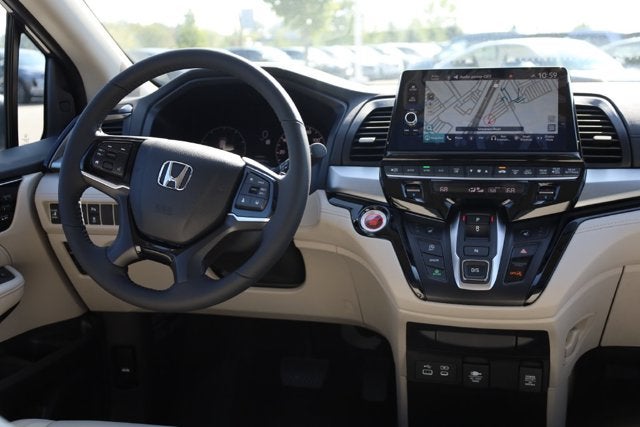 2027 Honda Odyssey Touring Auto