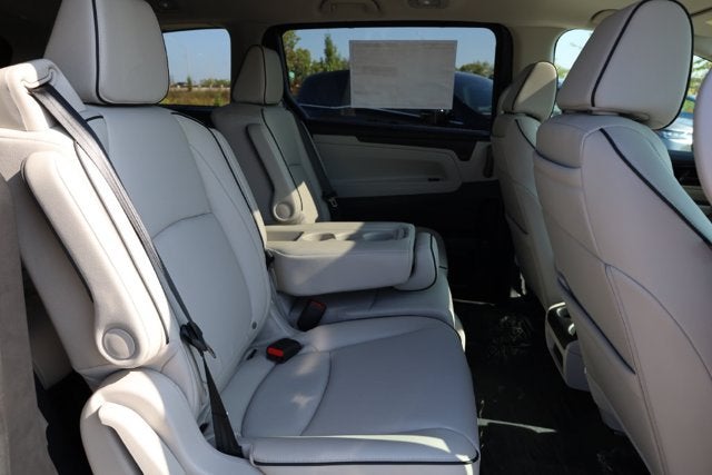 2027 Honda Odyssey Touring Auto