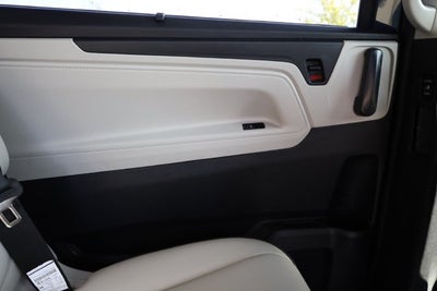 2027 Honda Odyssey Touring Auto