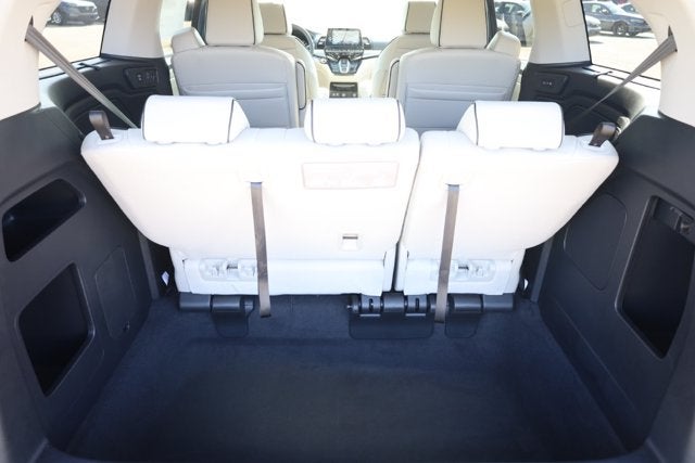 2027 Honda Odyssey Touring Auto