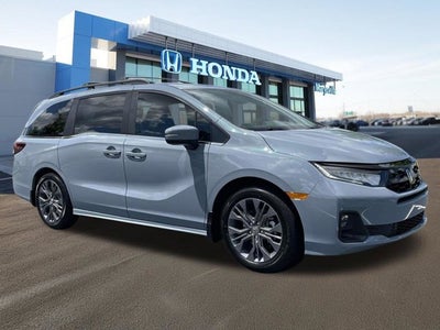 2027 Honda Odyssey Touring Auto